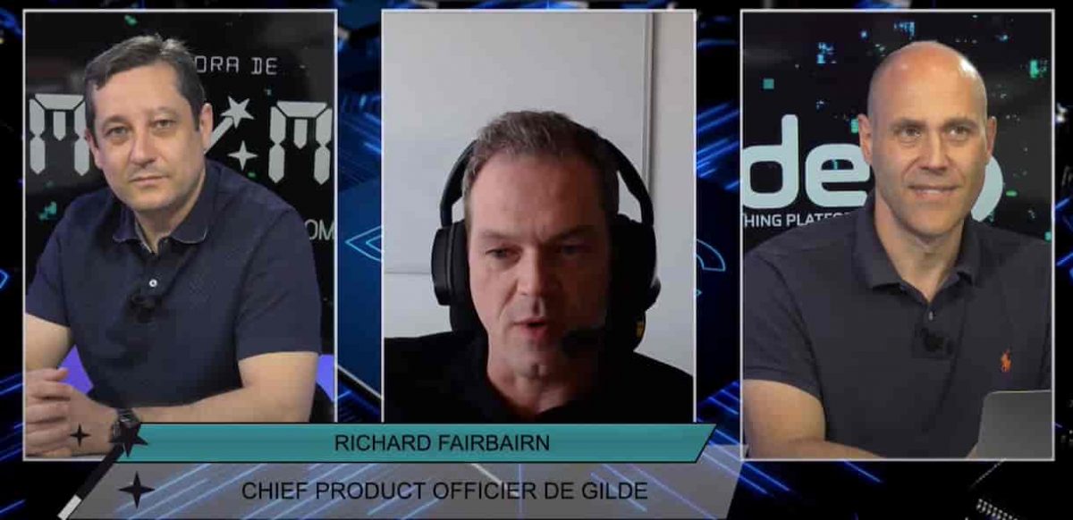 Richard Fairbairn (centro), Manuel Gómez (derecha) y Jorge Mediavilla (izquierda)