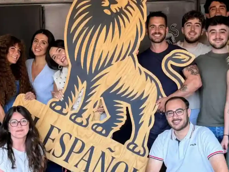 El Español vuelve a ser el rey de la jungla de los medios en octubre 2025 según el panel de GfK DAM